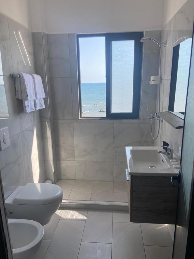 Hotel Tirona Durres Exterior photo