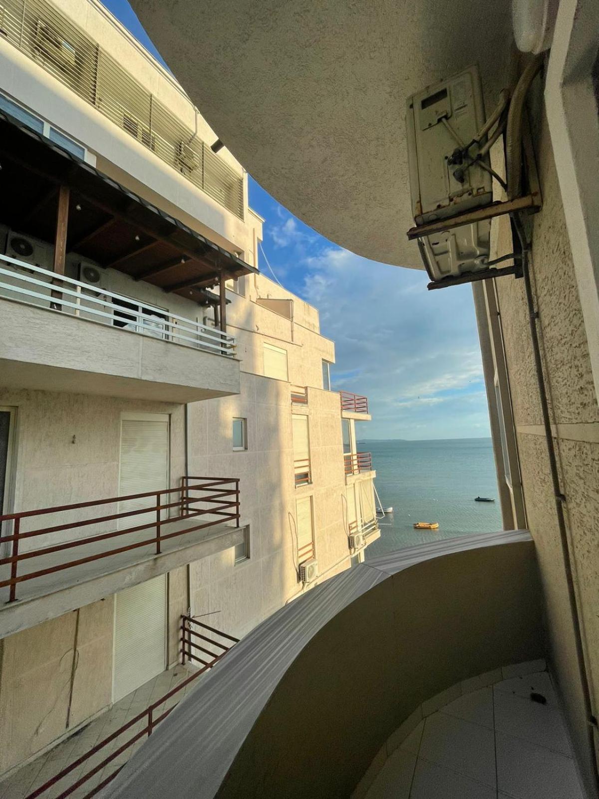 Hotel Tirona Durres Exterior photo